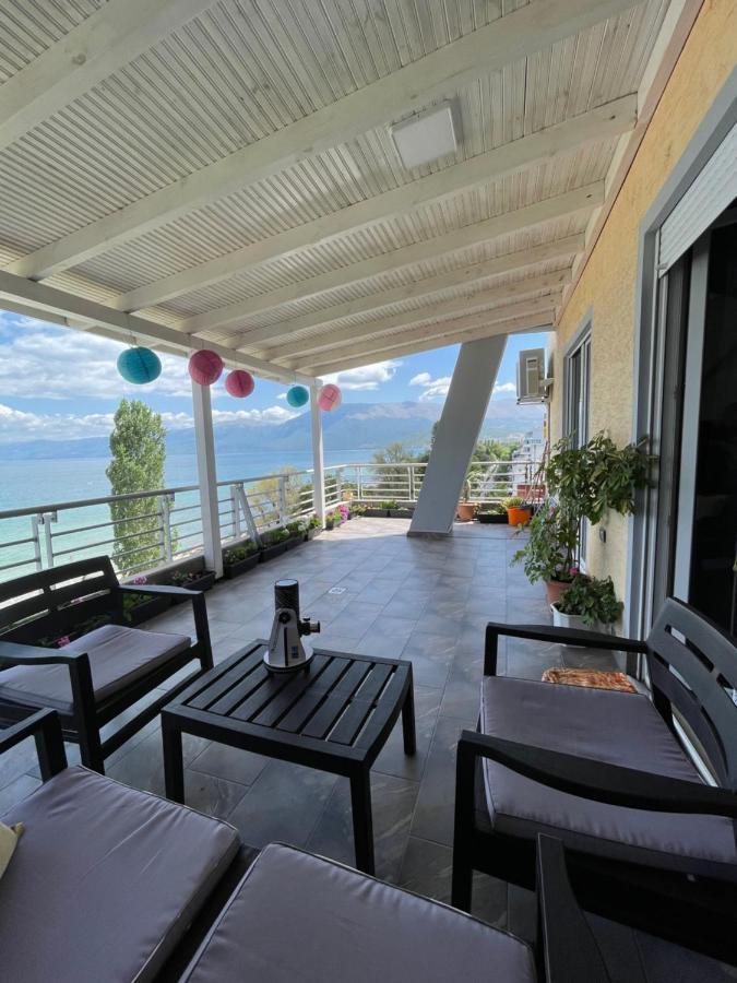 Kelvi'S Apartment Pogradec Exterior foto